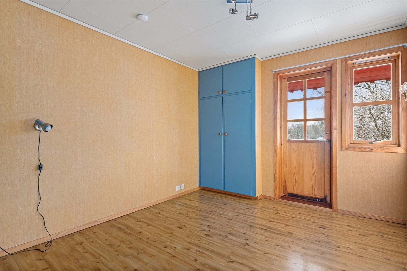 Soverom 1. Rommet har adgang til balkong. Galleribilde