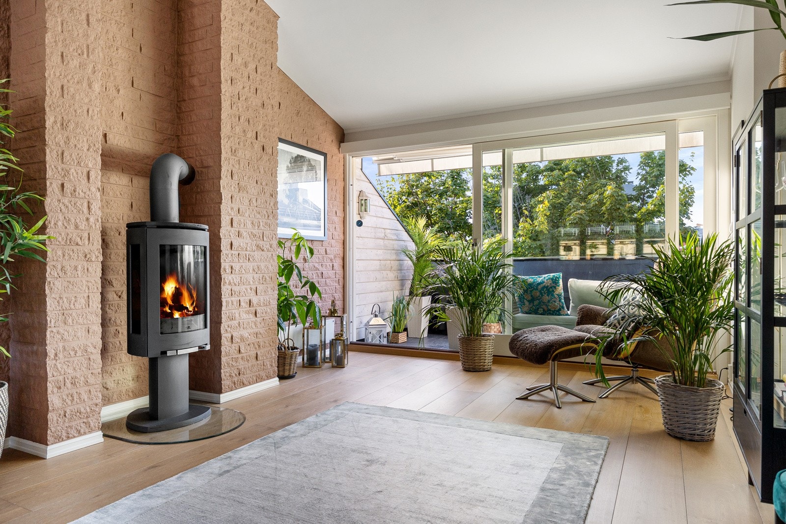 Boligen ble betydelig påkostet i 2020/2021 og holder en høy standard. Galleribilde