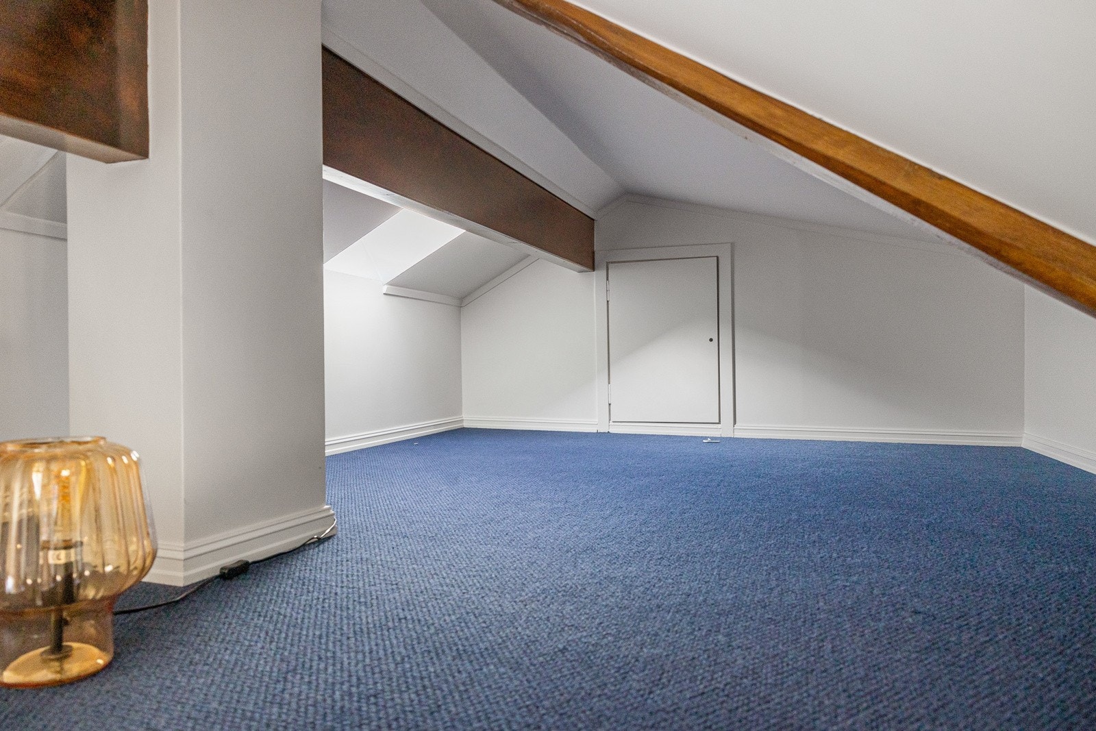 Hems med veluxvindu, perfekt for overnattingsgjester. Galleribilde