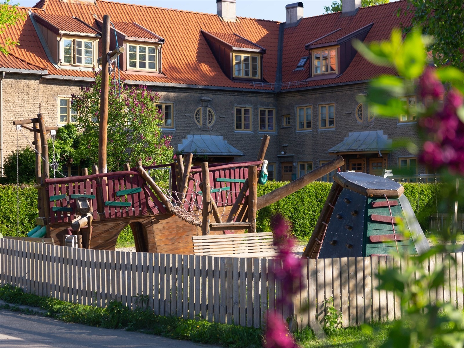 Stemningen i hagebyen er unik. Galleribilde