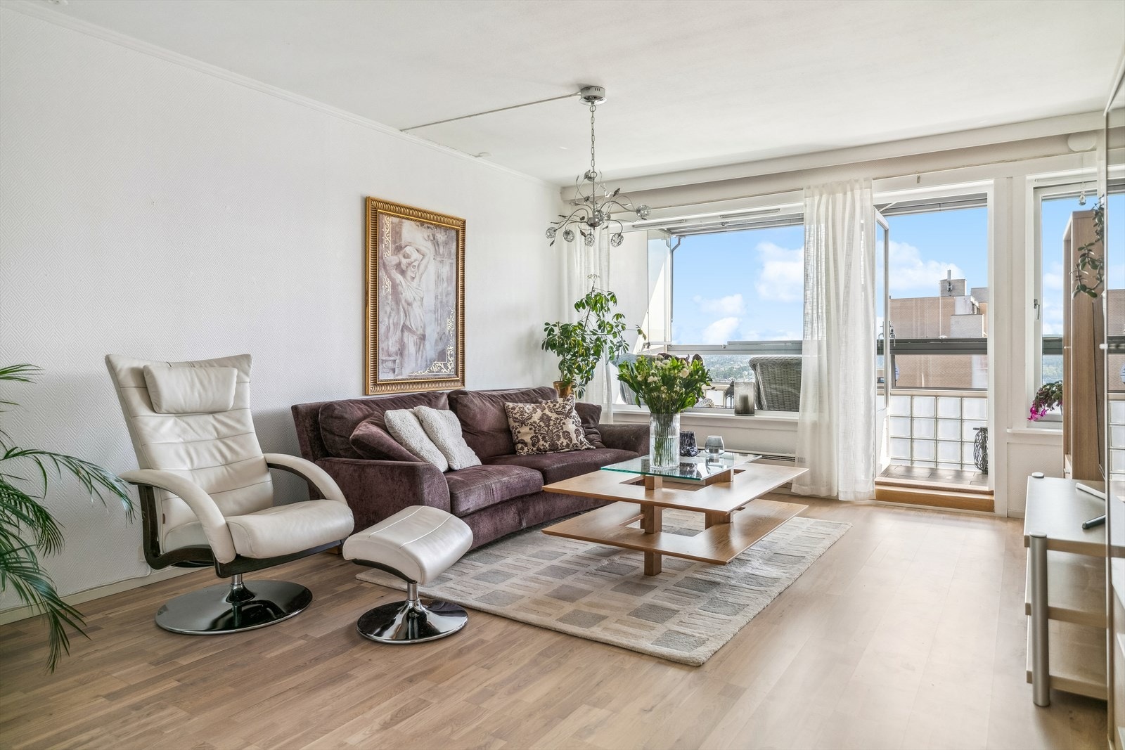 Leiligheten ligger i 5. etasje noe som sørger for en fantastisk utsikt. Galleribilde