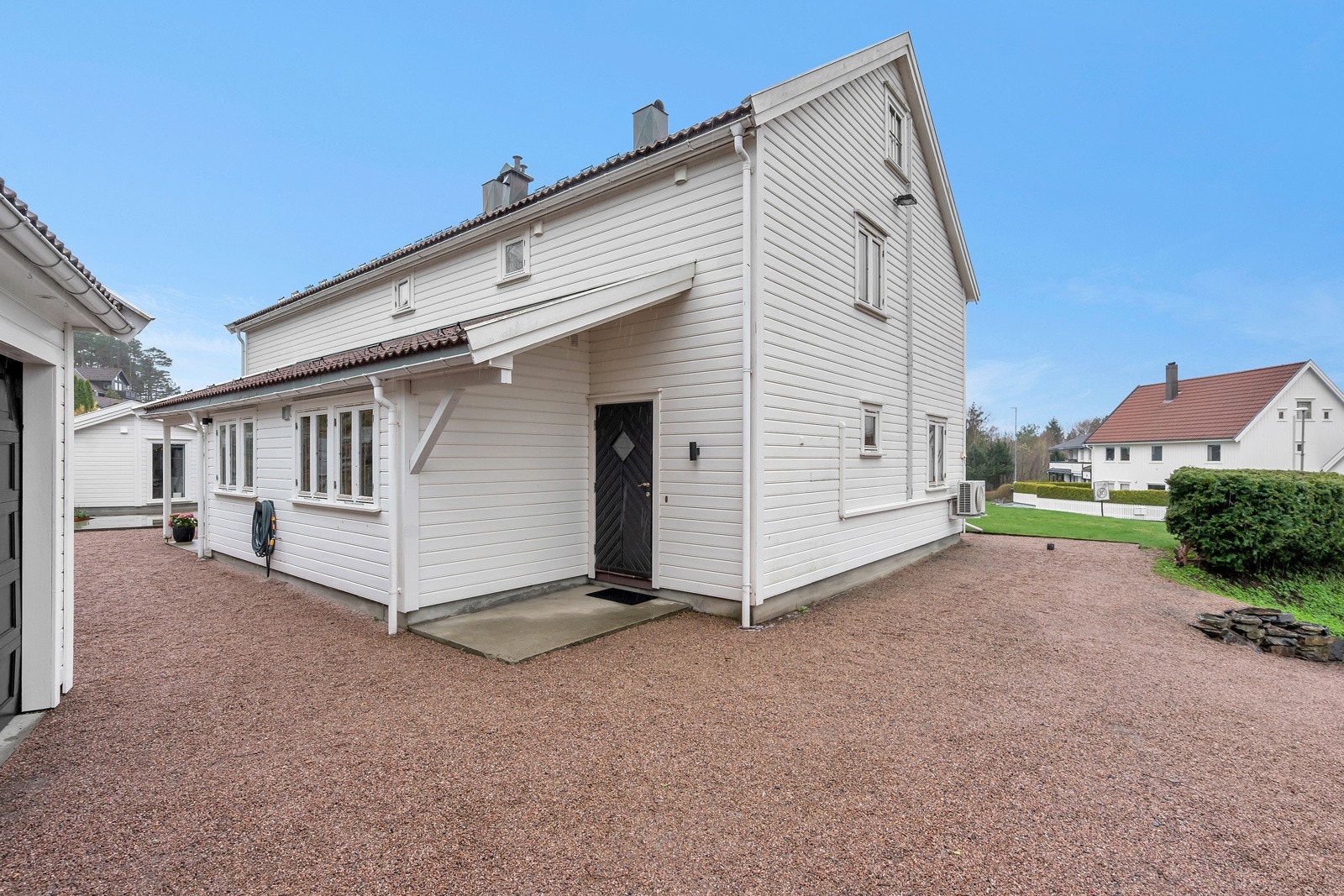 Egen inngang til leiligheten Galleribilde