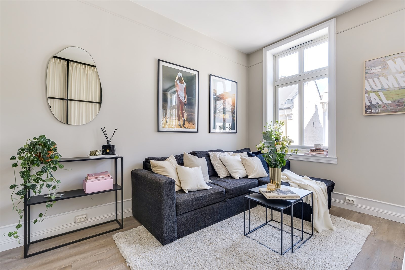 Stue malt i delikate farger. Galleribilde