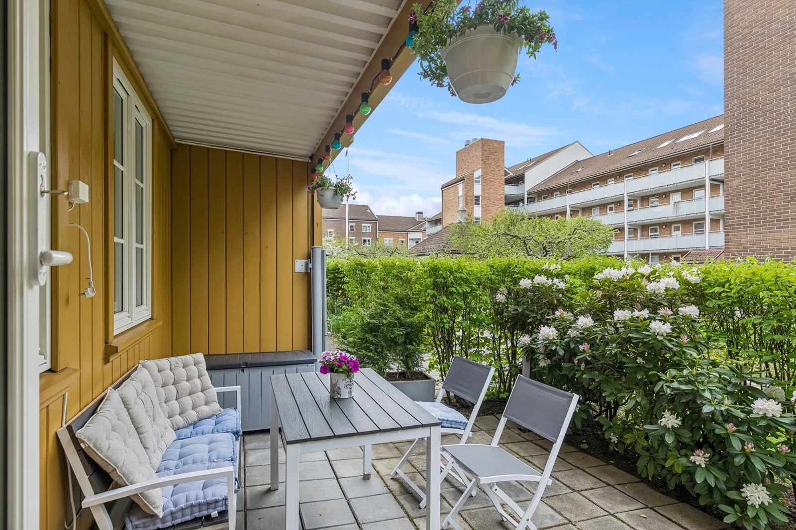 Her sitter du skjermet til i rolige omgivelser Galleribilde