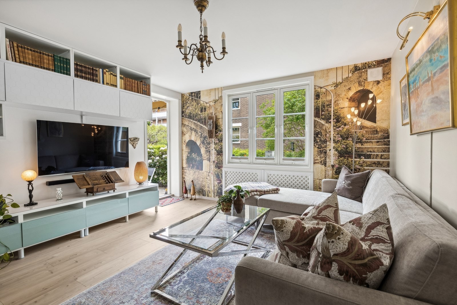 Fra stuen er det utgang til markterrassen Galleribilde