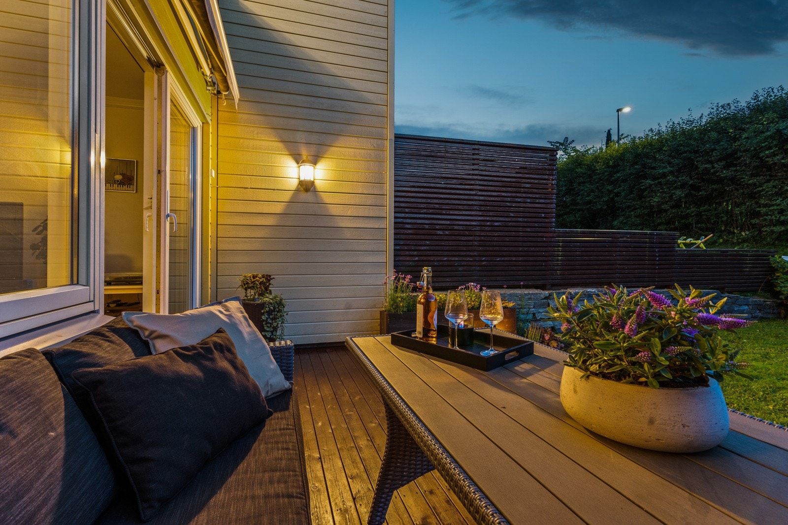 Terrassen er på 16 kvm og er vestvendt. Galleribilde