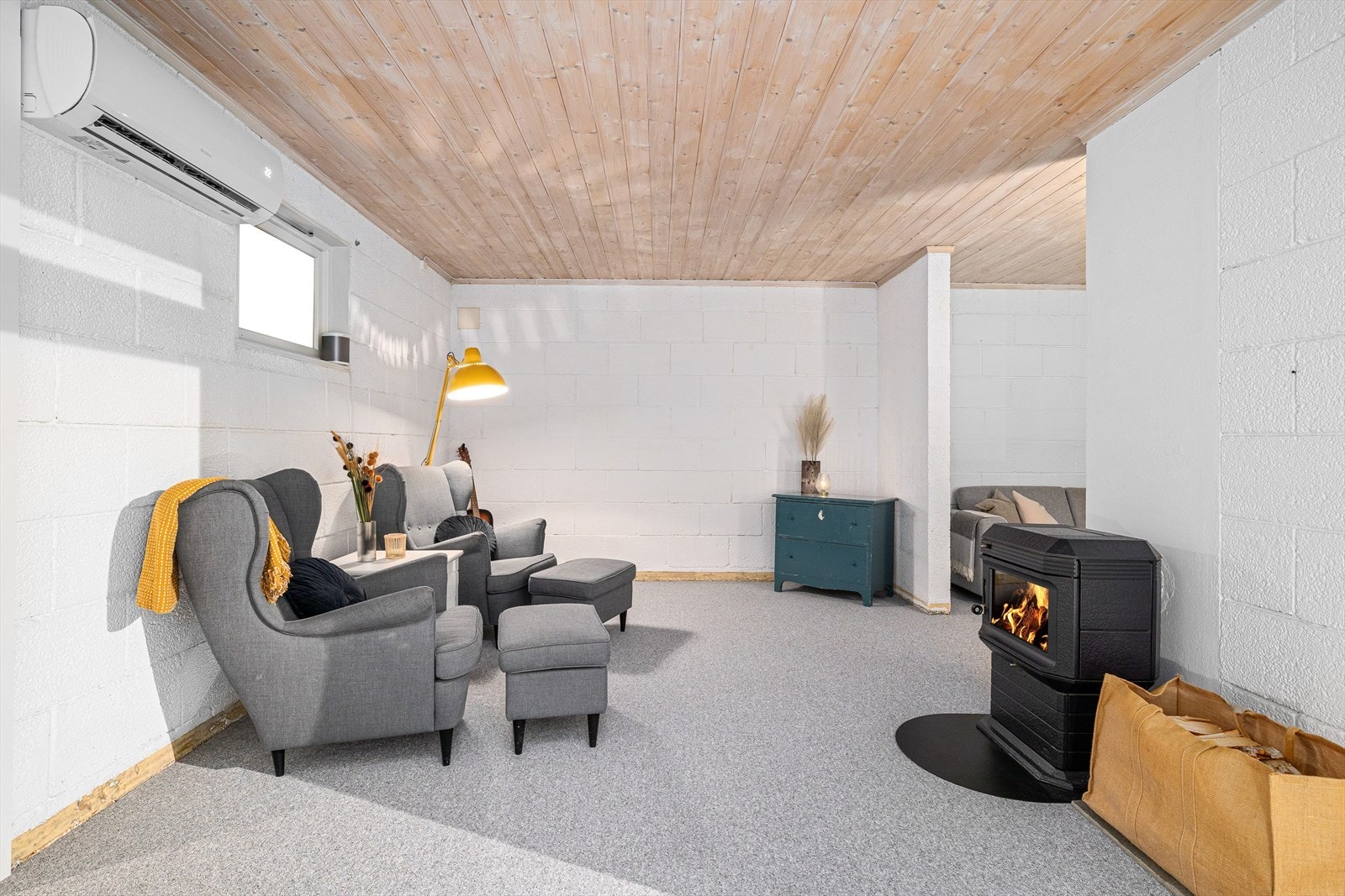 Peisovn i kjellerstuen. Galleribilde