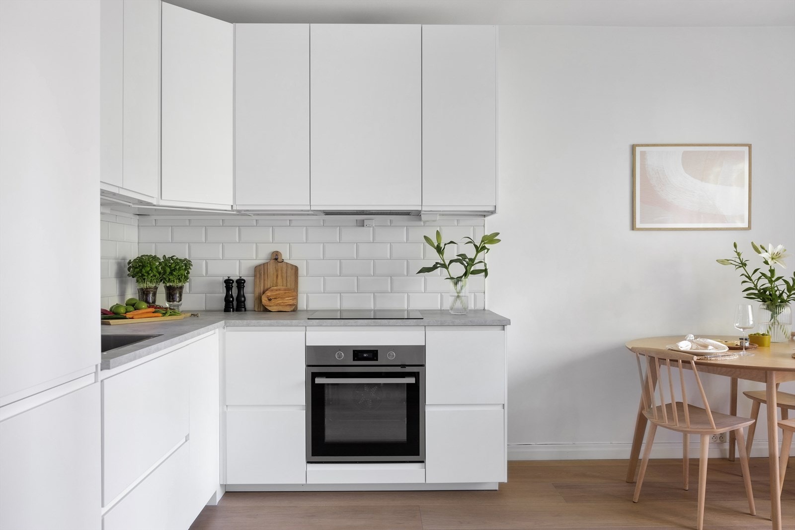 Det er også montert waterguard og komfyrvakt. Galleribilde