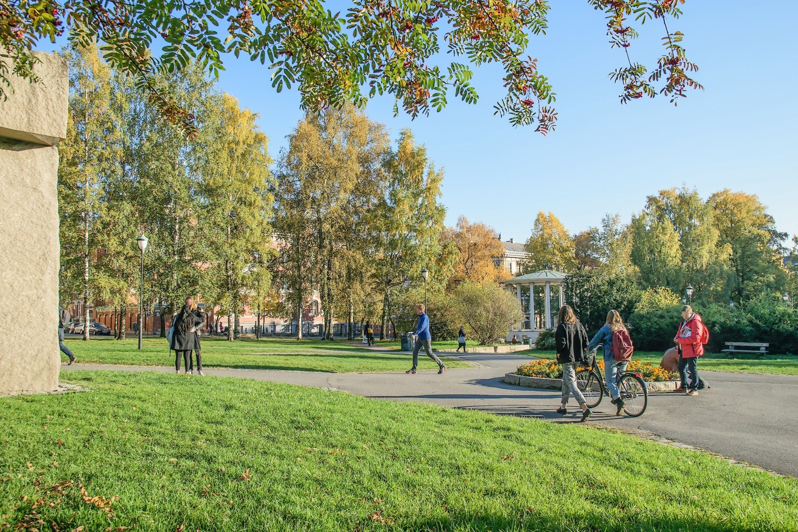 Birkelunden i hjertet av Grünerløkka. Galleribilde