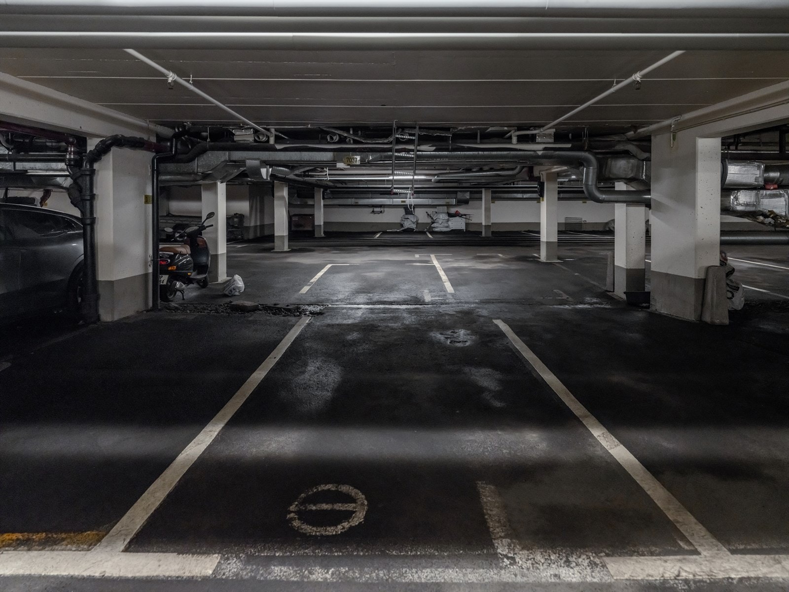 Noe du garantert vil sette pris på er en egen garasjeplass. Det er mulig å etablere elbillader. Galleribilde