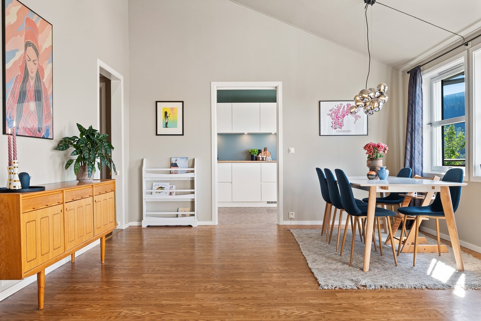 Fra spisestua kan også den flotte utsikten nytes Galleribilde