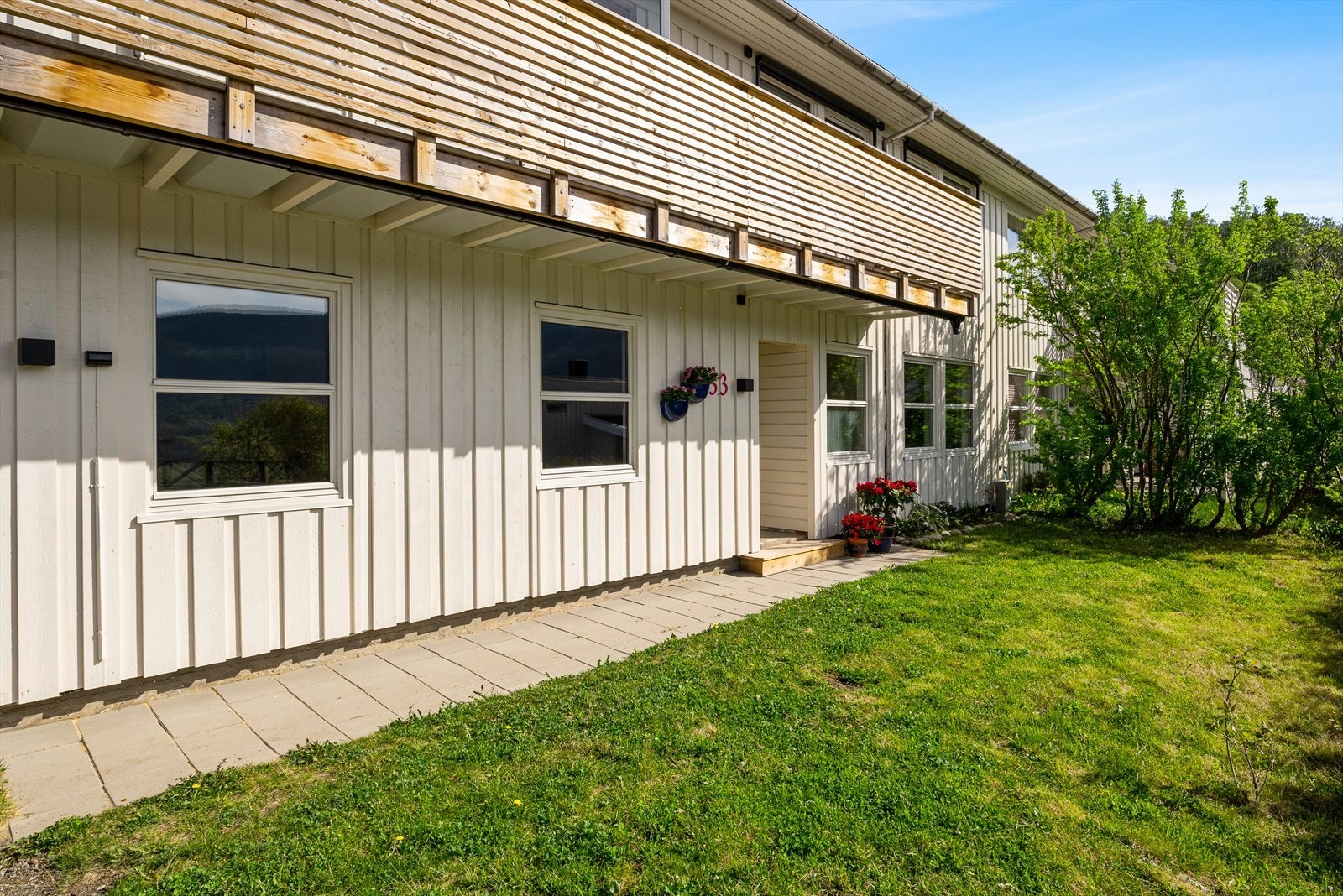 Plenareal ved inngangsparti Galleribilde