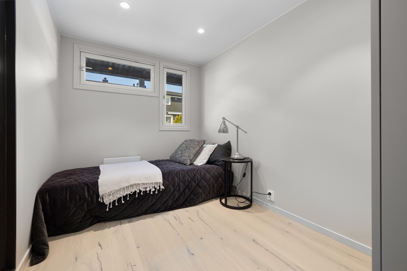 Soverom 4. Rommet er per i dag byggemeldt som bod, dog omsøkt hos plan og bygg hvor saken p.t. er til behandling. Galleribilde