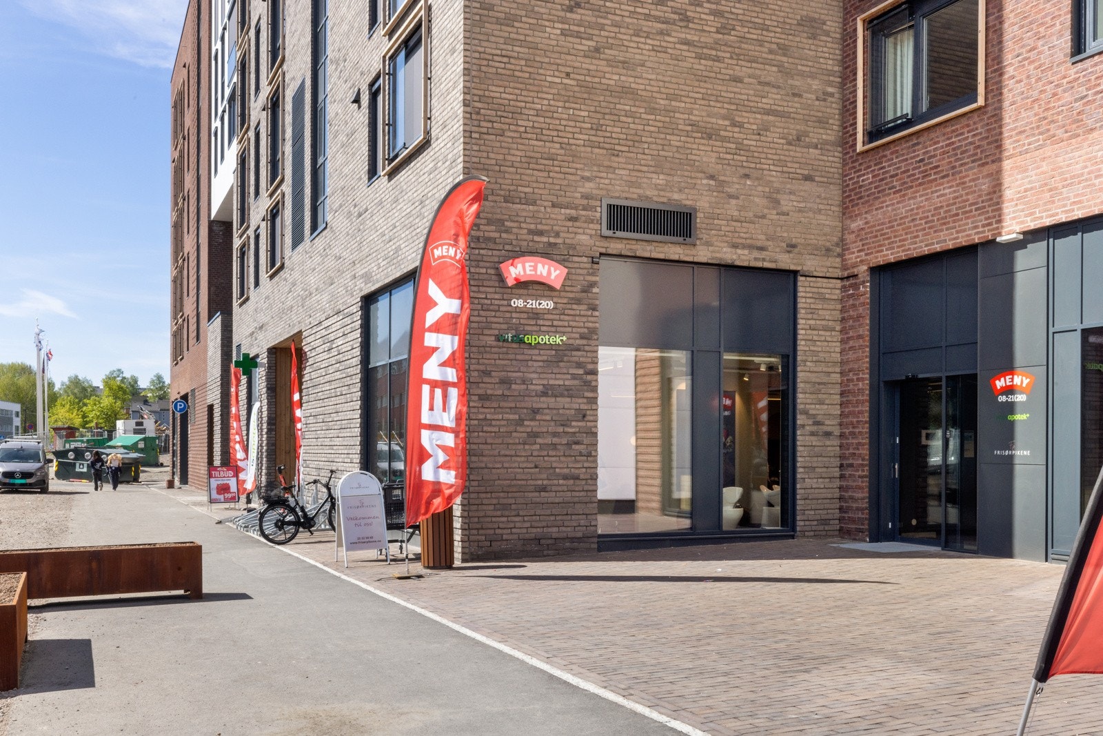 Ny og stor Meny rett rundt hjørnet Galleribilde