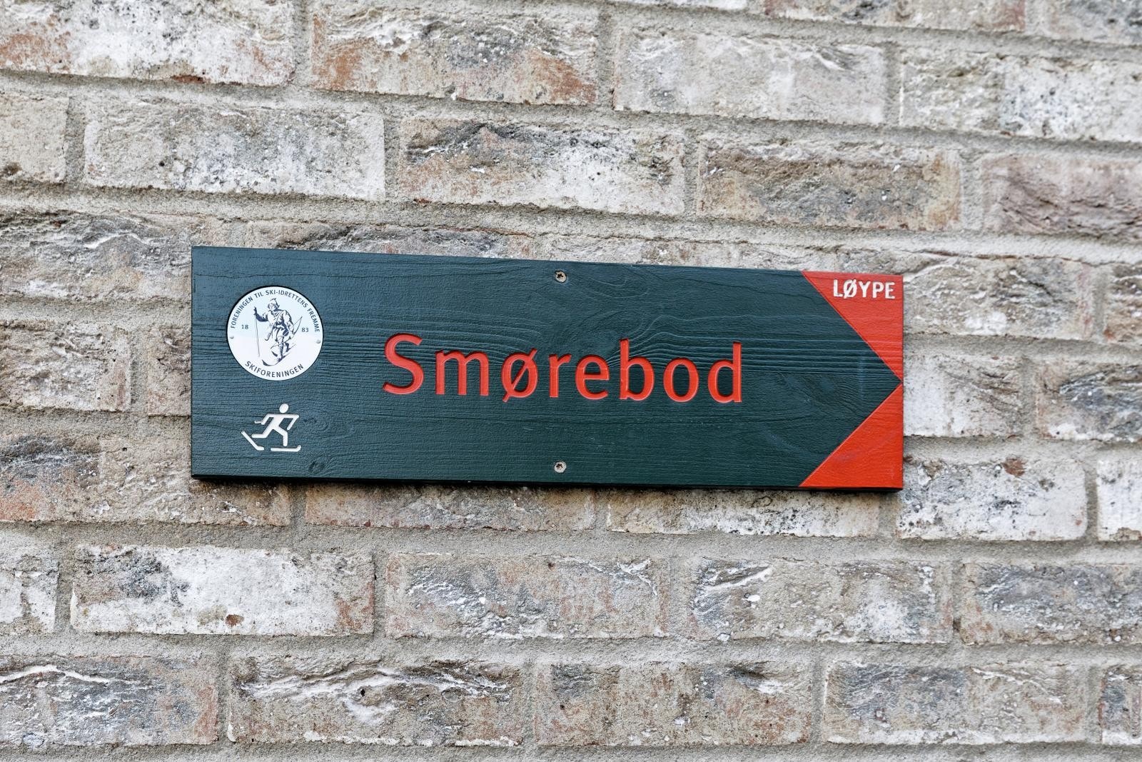 Felles smørebod, sykkelparkering og hunde-/sykkeldusj Galleribilde
