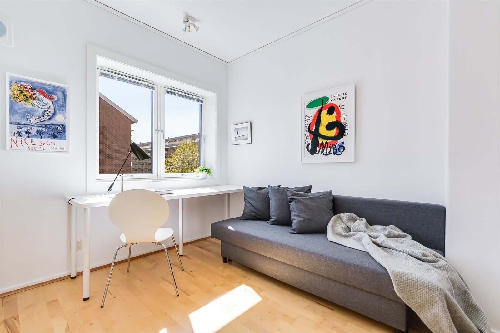 Det tredje soverommet er ypperlig som hjemmekontor, gjesterom eller barnerom to Galleribilde