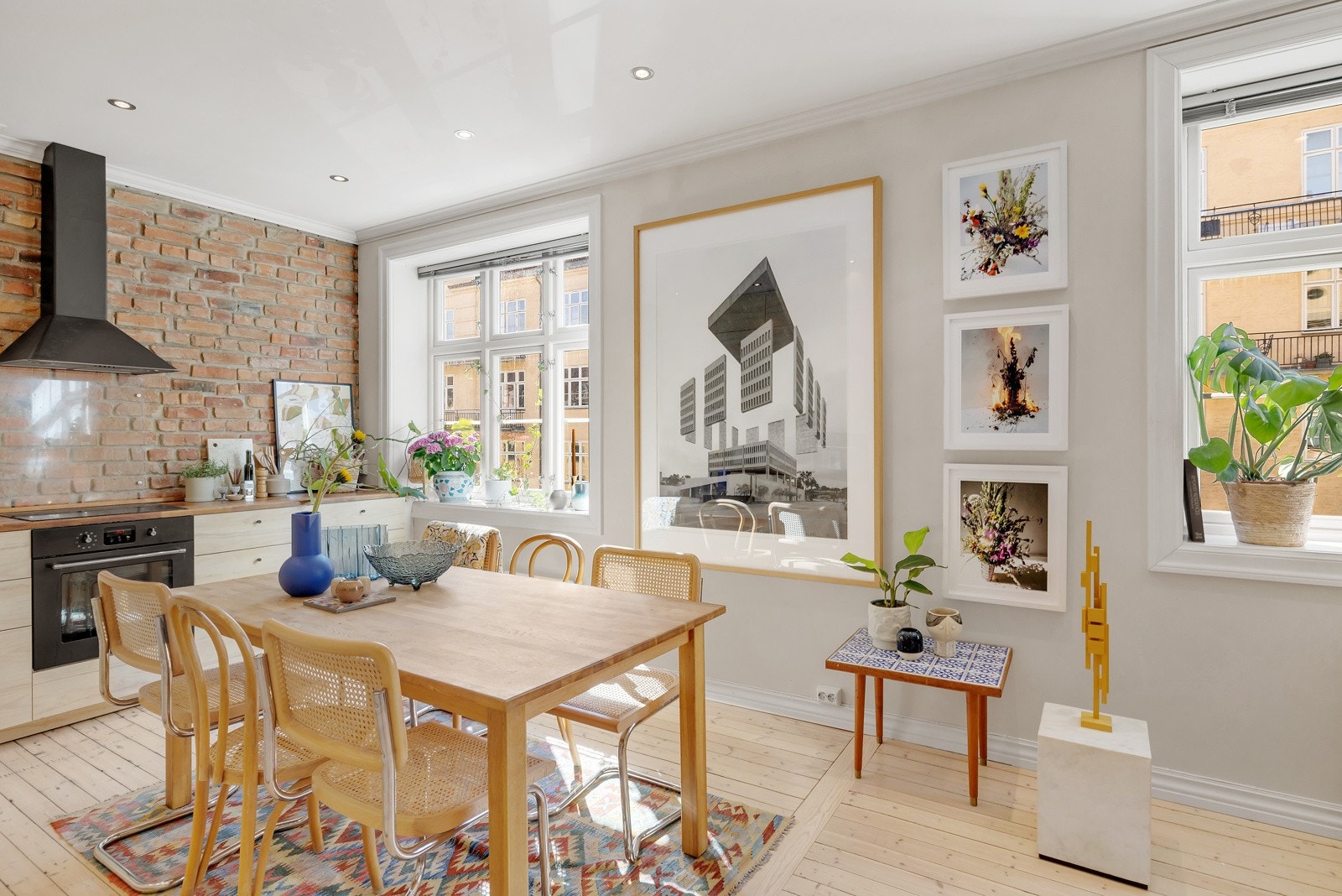 Velkommen til idylliske Frankrikegården og Omsens gate 13 B! Galleribilde