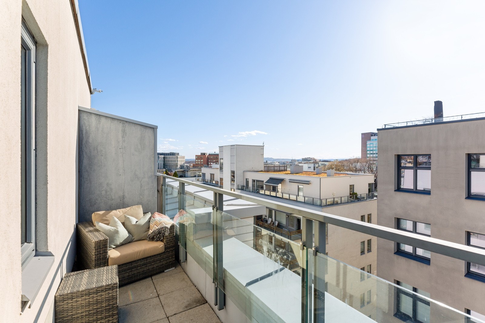 Det er tillatt med gass- og elektrisk grill iht. vedtekter. Galleribilde