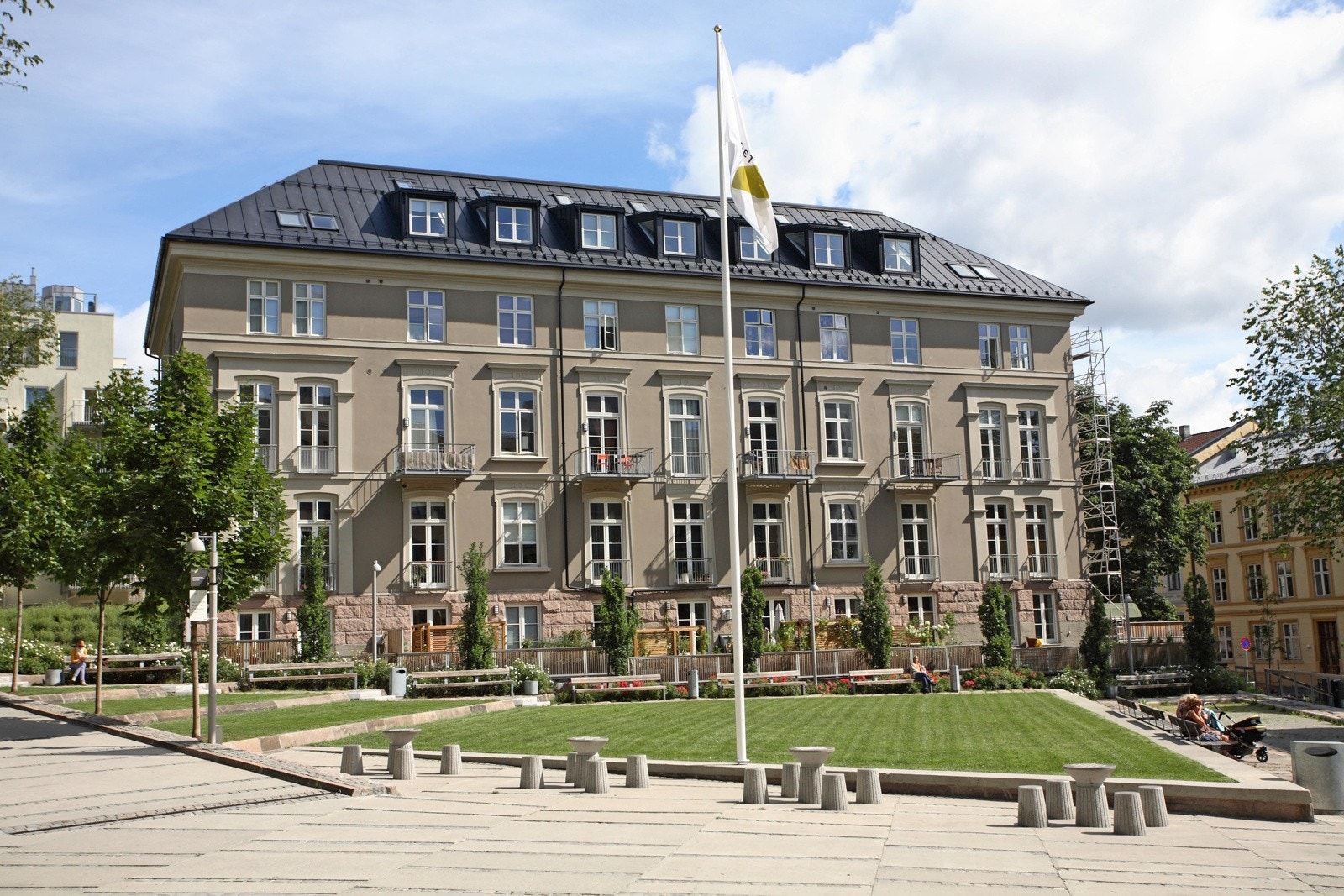 Pilestredet har en spennende historie og fikk navnet sitt i 1820 pga. piletrærne som sto langs deler av veien den gang. Galleribilde