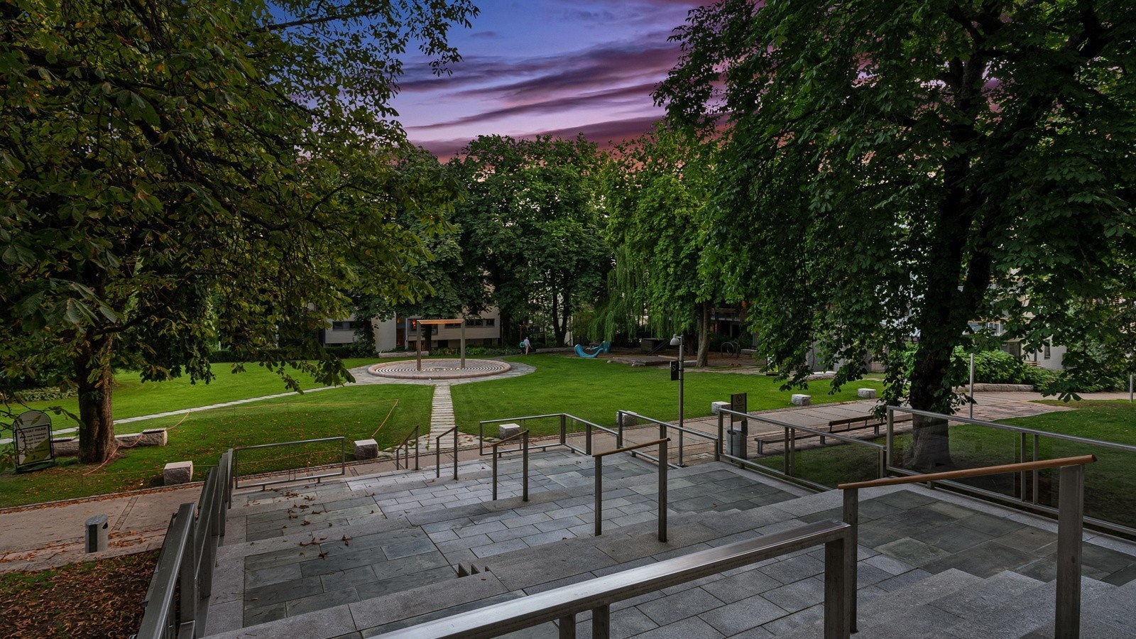 Fellesområdene er utført i parkmessig utførelse. Galleribilde