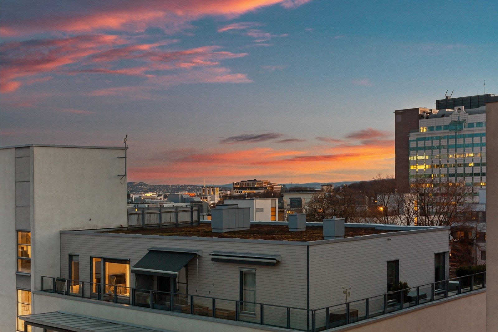 Byutsikt fra terrassen mot sydvest. Galleribilde