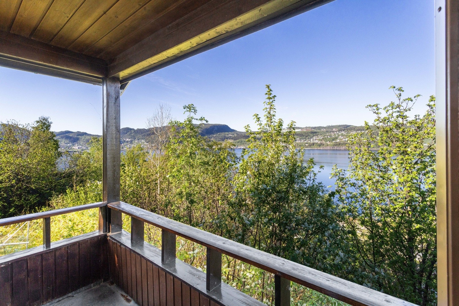 På balkongen kan man nyte gode sol- og utsiktsforhold. Galleribilde