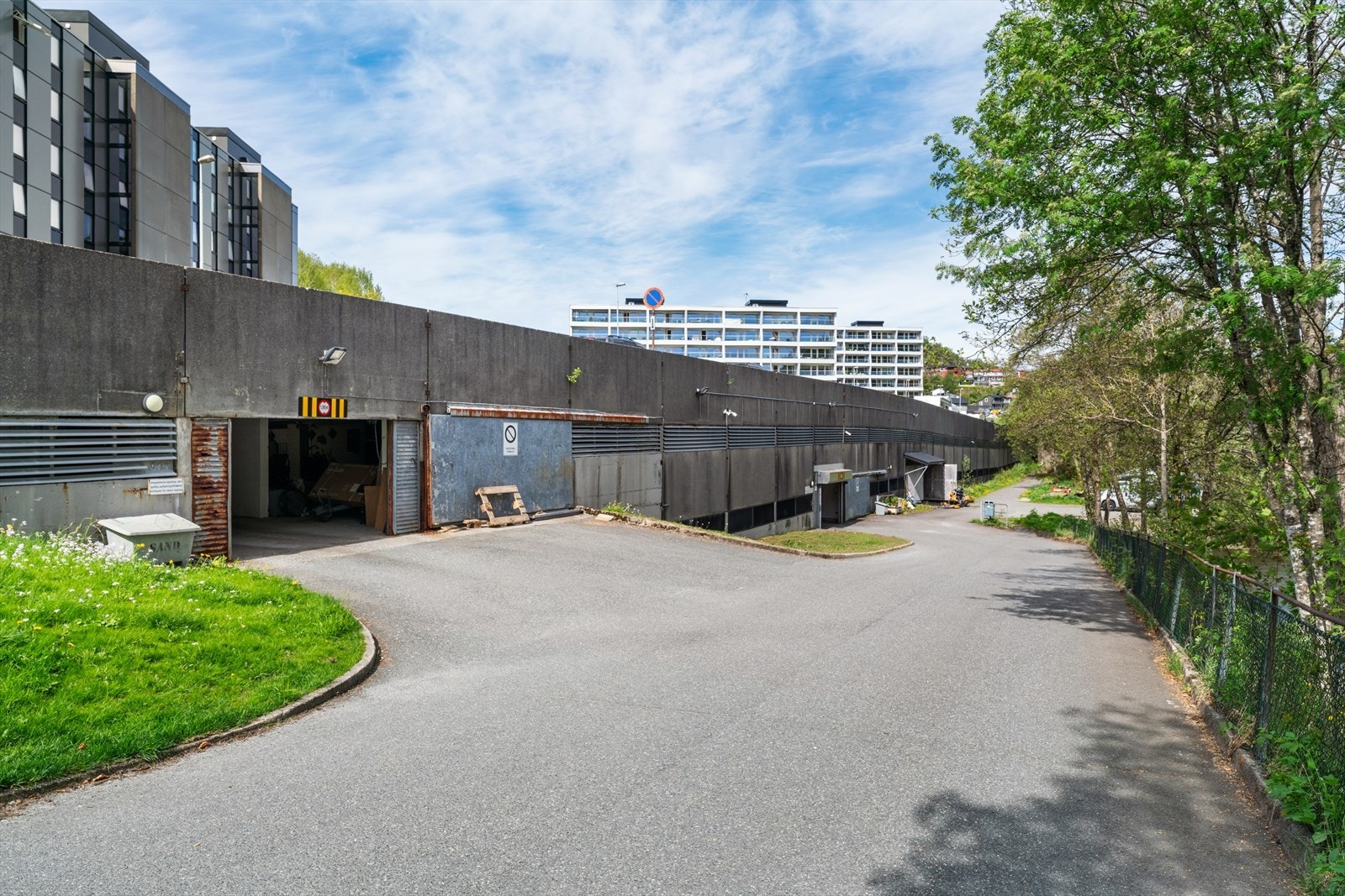 - Leiligheten disponerer også en ekstern bod på 8,4m² i underetasjen - Galleribilde
