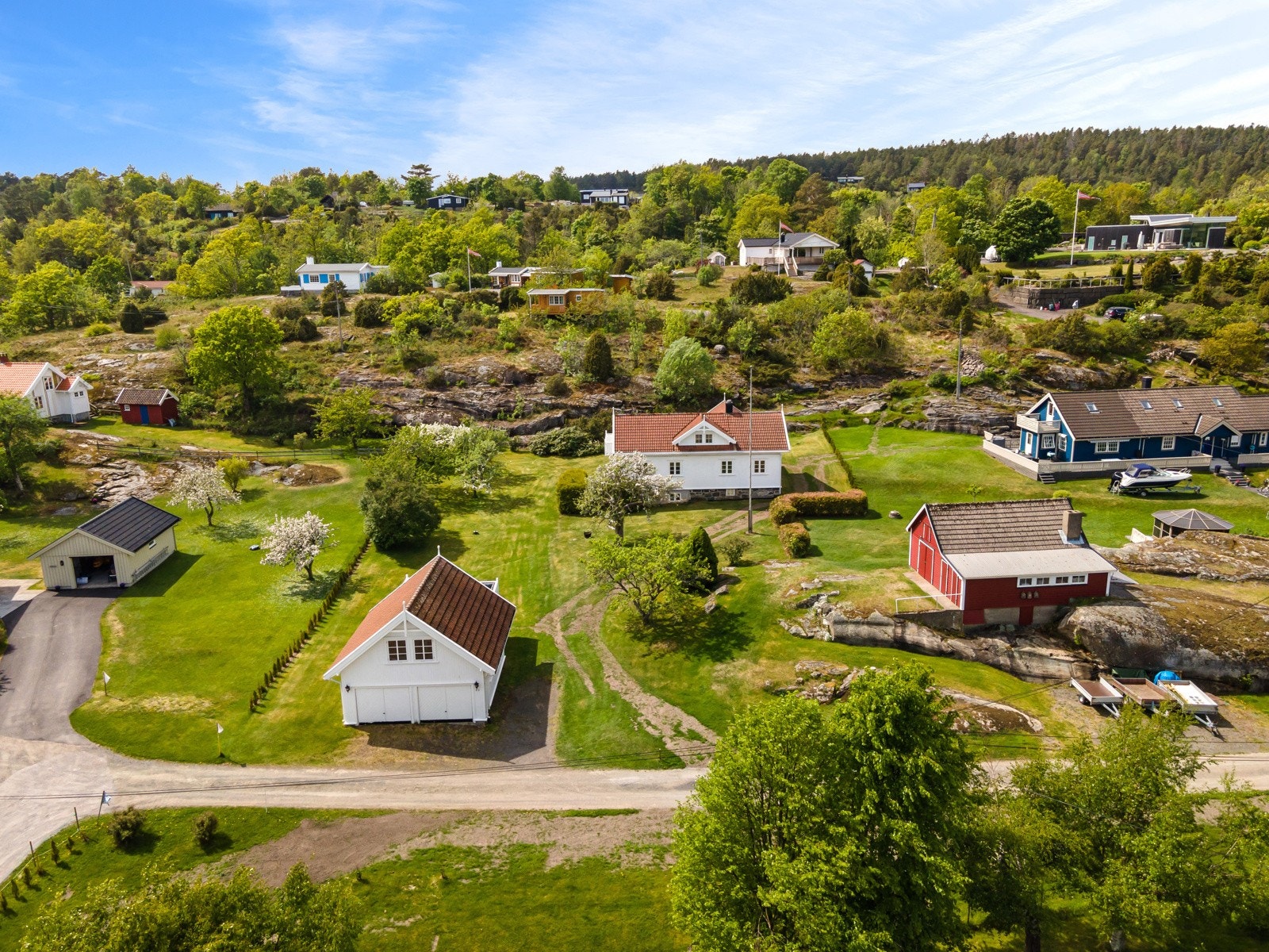 Velkommen til Ramsåsveien 22 og denne flott beliggende eiendommen! Galleribilde