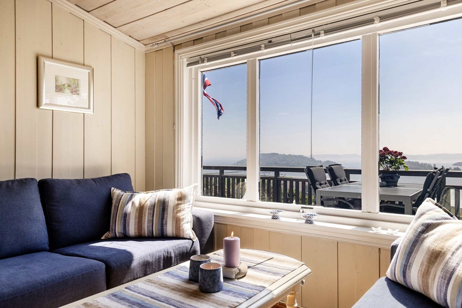 Fra stuevinduene har man nydelig utsikt. Galleribilde