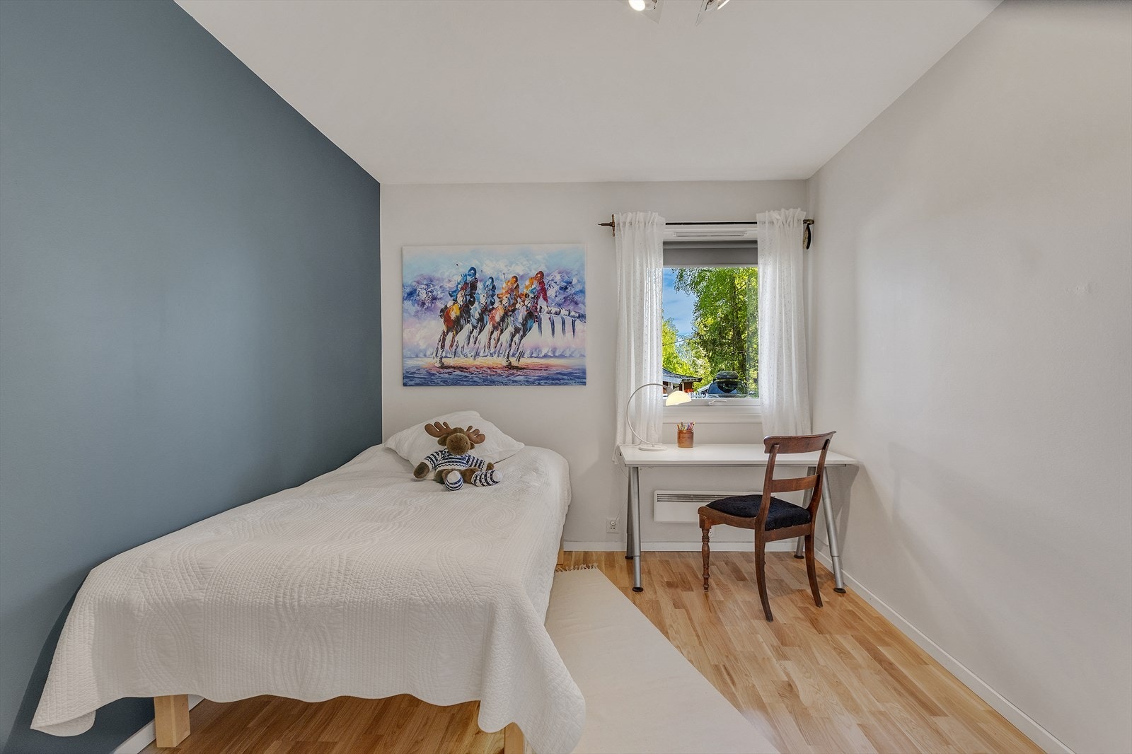 God plass til dobbeltseng Galleribilde