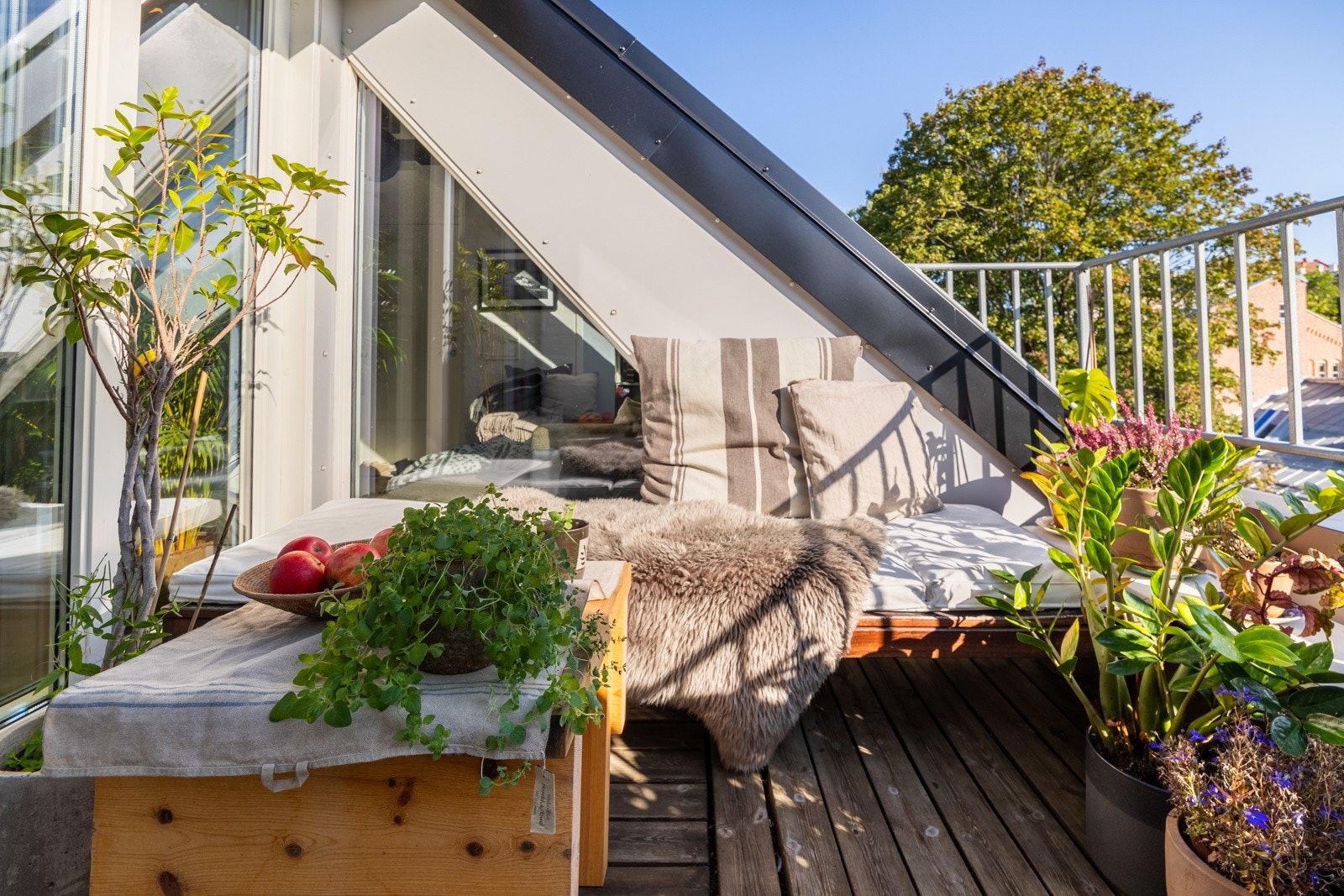 Balkongen har fantastiske solforhold og flott utsikt. Galleribilde