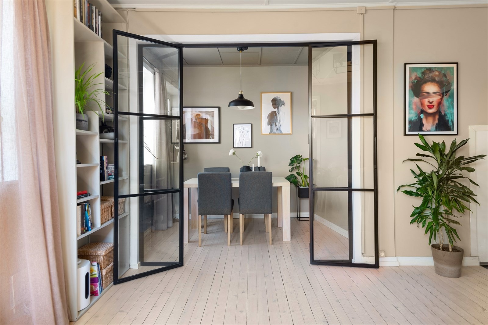 Lekre smijernsdører som kan lukkes Galleribilde