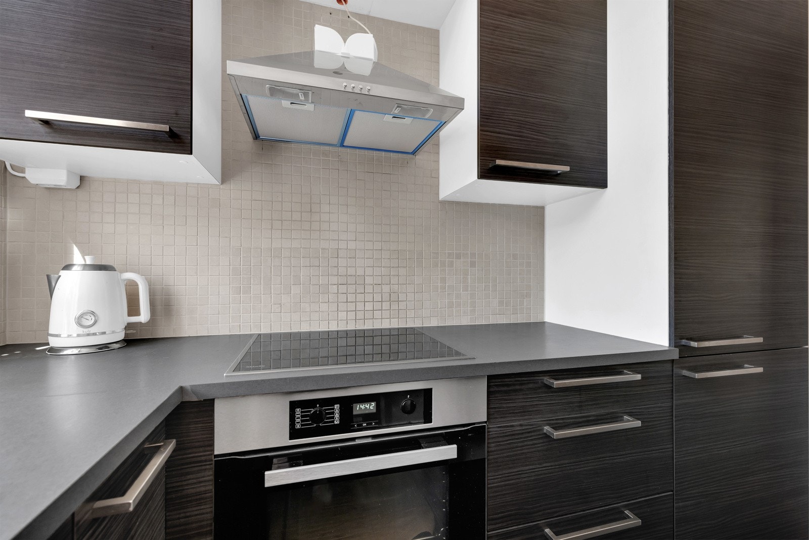 Kjøkkenventilator med kullfilter, satt inn i 2020. Galleribilde