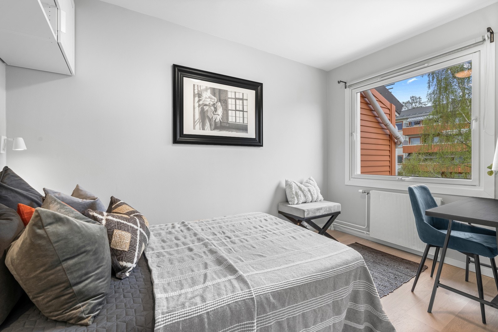 Det minste soverommet har plass til dobbeltseng og kontorpult. Galleribilde