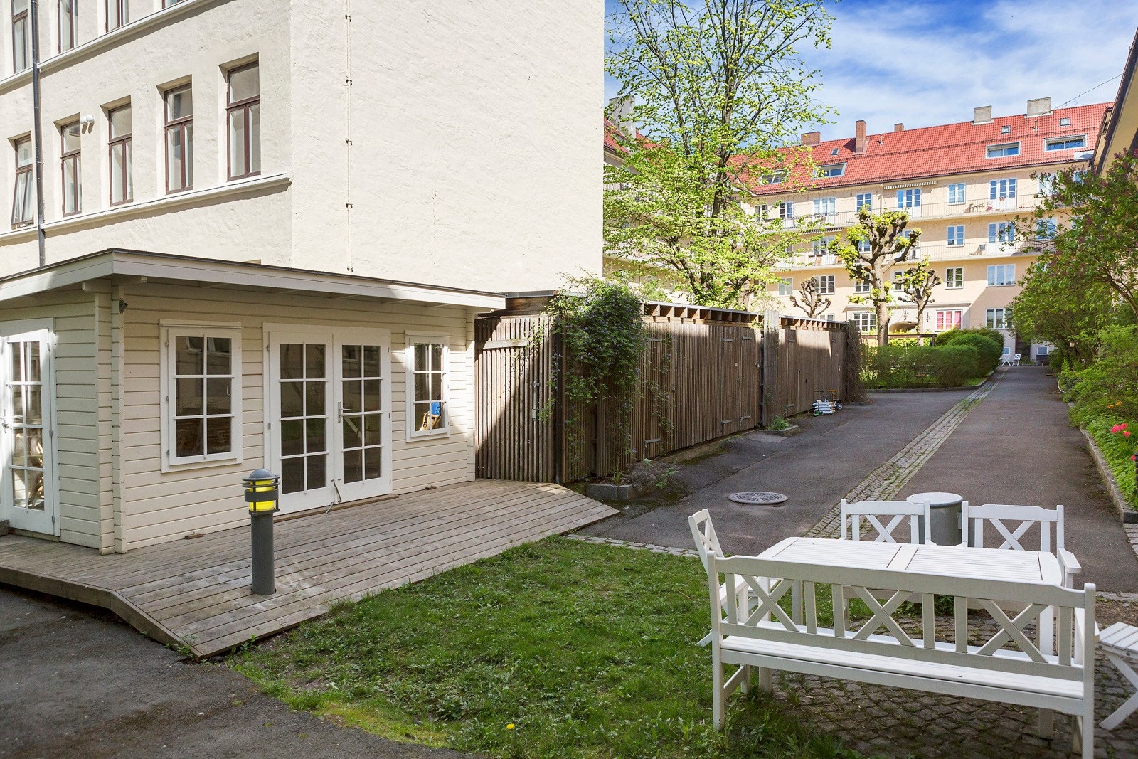 Borettslaget har en hagestue nederst i bakgården som alle kan bruke. Galleribilde