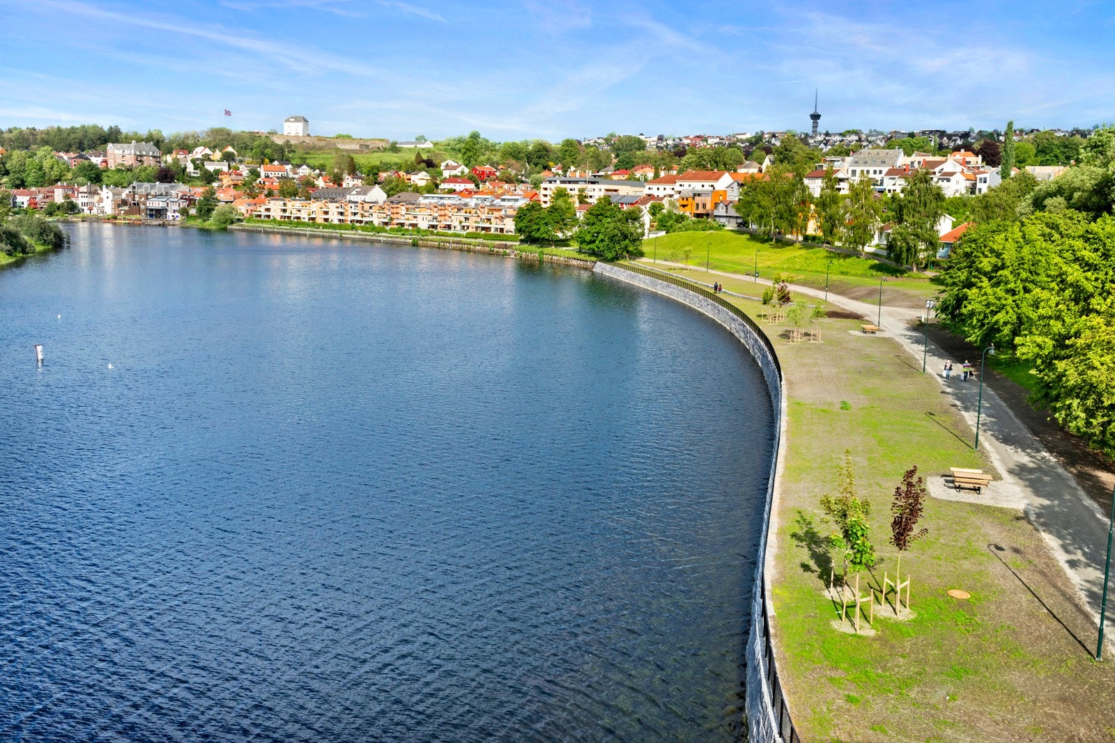 Nærhet til flotte tur- og rekreasjonsområder langs Nidelva. Galleribilde
