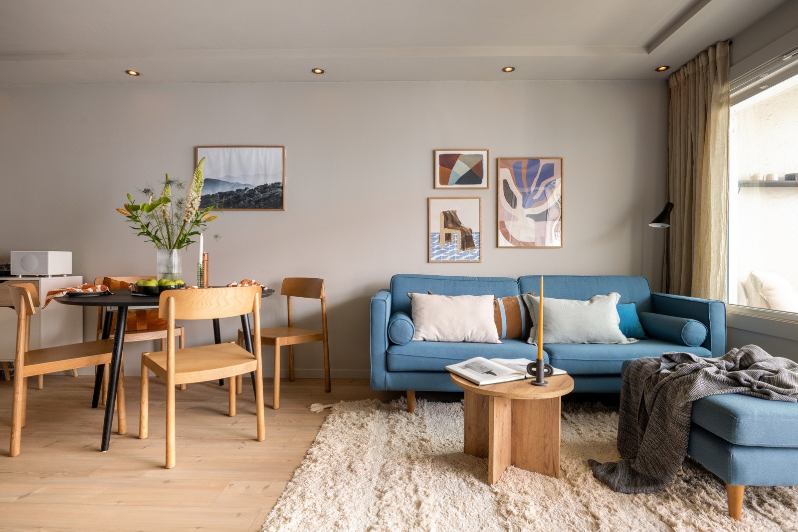 Leiligheten har en luftig og romslig planløsning som gjør at den oppleves større enn sine 38 kvm. Galleribilde