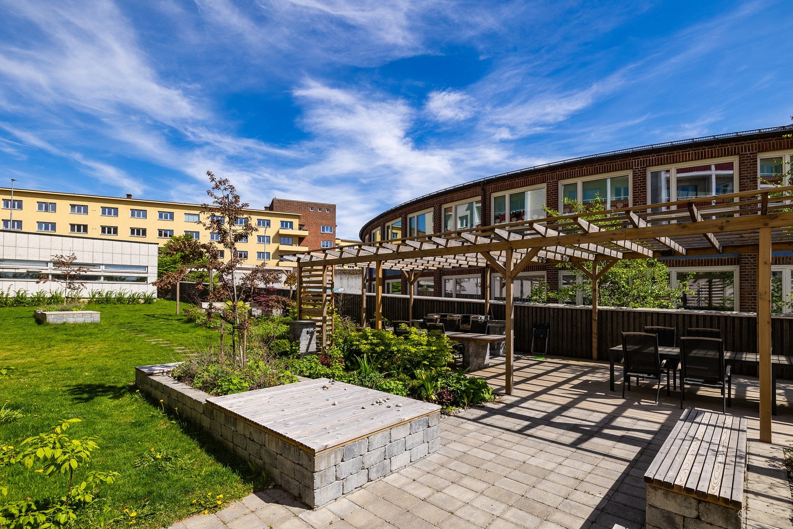 Koselig og lun bakgårdsstemning! Galleribilde