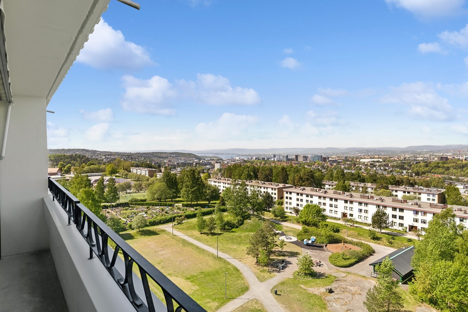 Inviter venner og familie for å nyte utsikten! Galleribilde