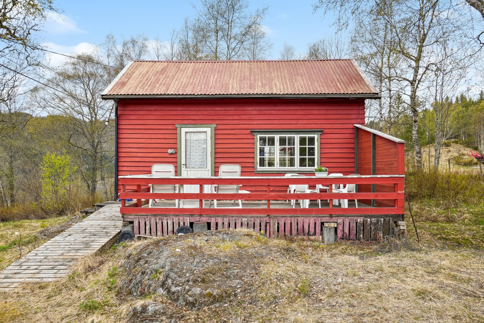 Annekset er plassert vest for hovedboligen. Galleribilde