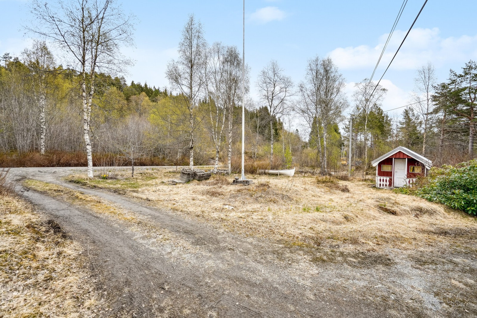 Eiendommen er landlig plassert på Fylling i Ålesund kommune. Galleribilde