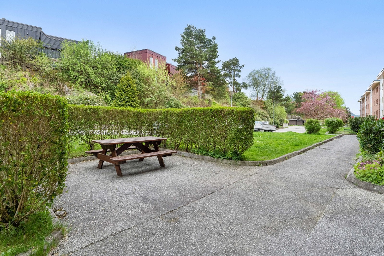 Her ligger alt tilrette for et hyggelig bomiljø med flotte fellesarealer og uteområder. Galleribilde