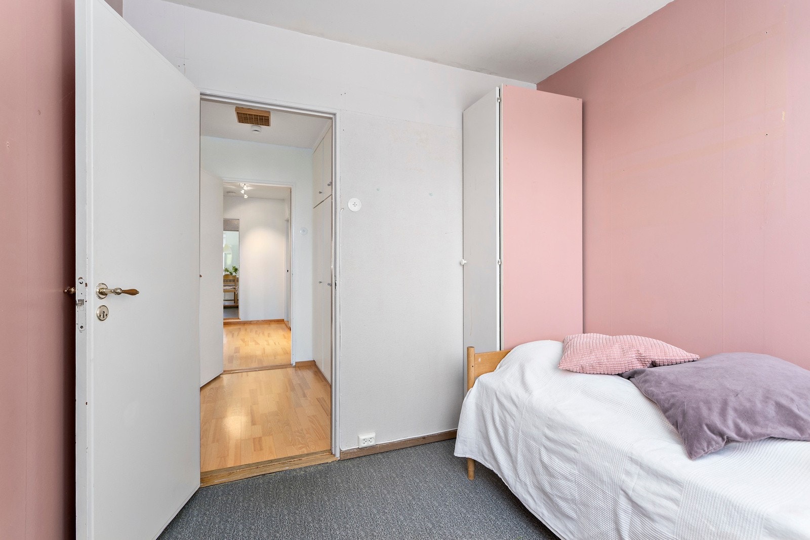 Soverom (2) Galleribilde