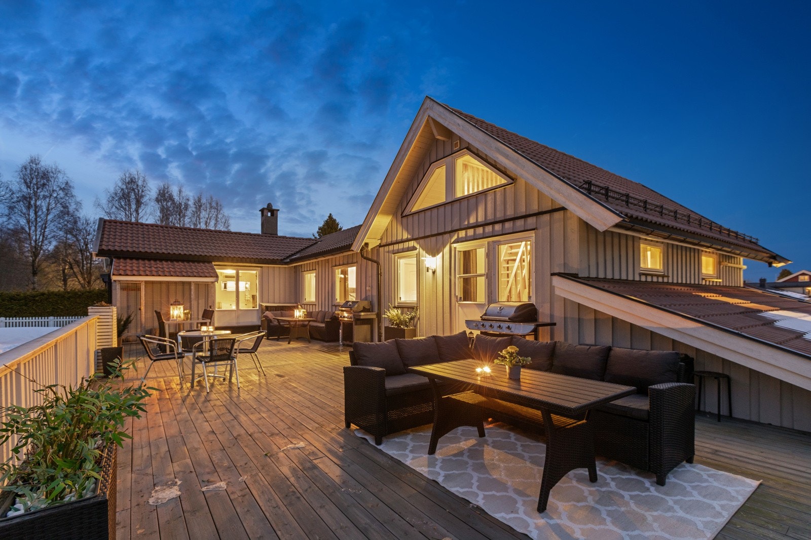 Den innholdsrike og fleksible boligen ble bygget i 1970 og tilbygget i 2010. Galleribilde
