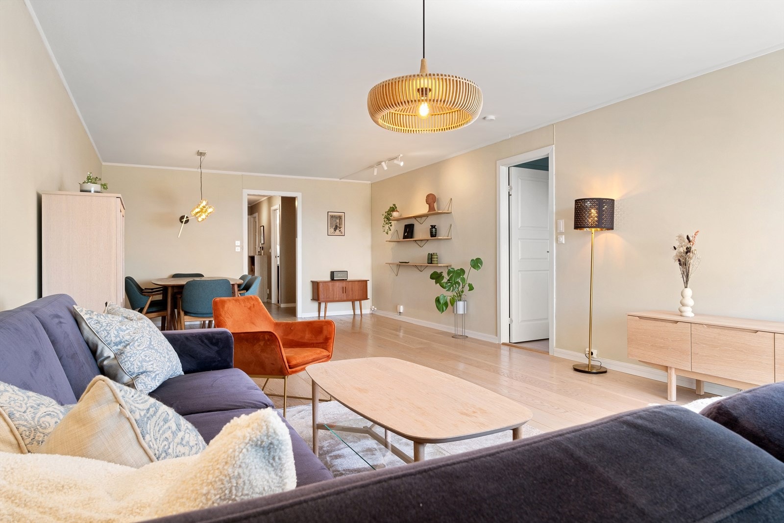 Lekker 4-roms terrasseleilighet med trappefri adkomst. Perfekt for både barnefamilier og eldre Galleribilde