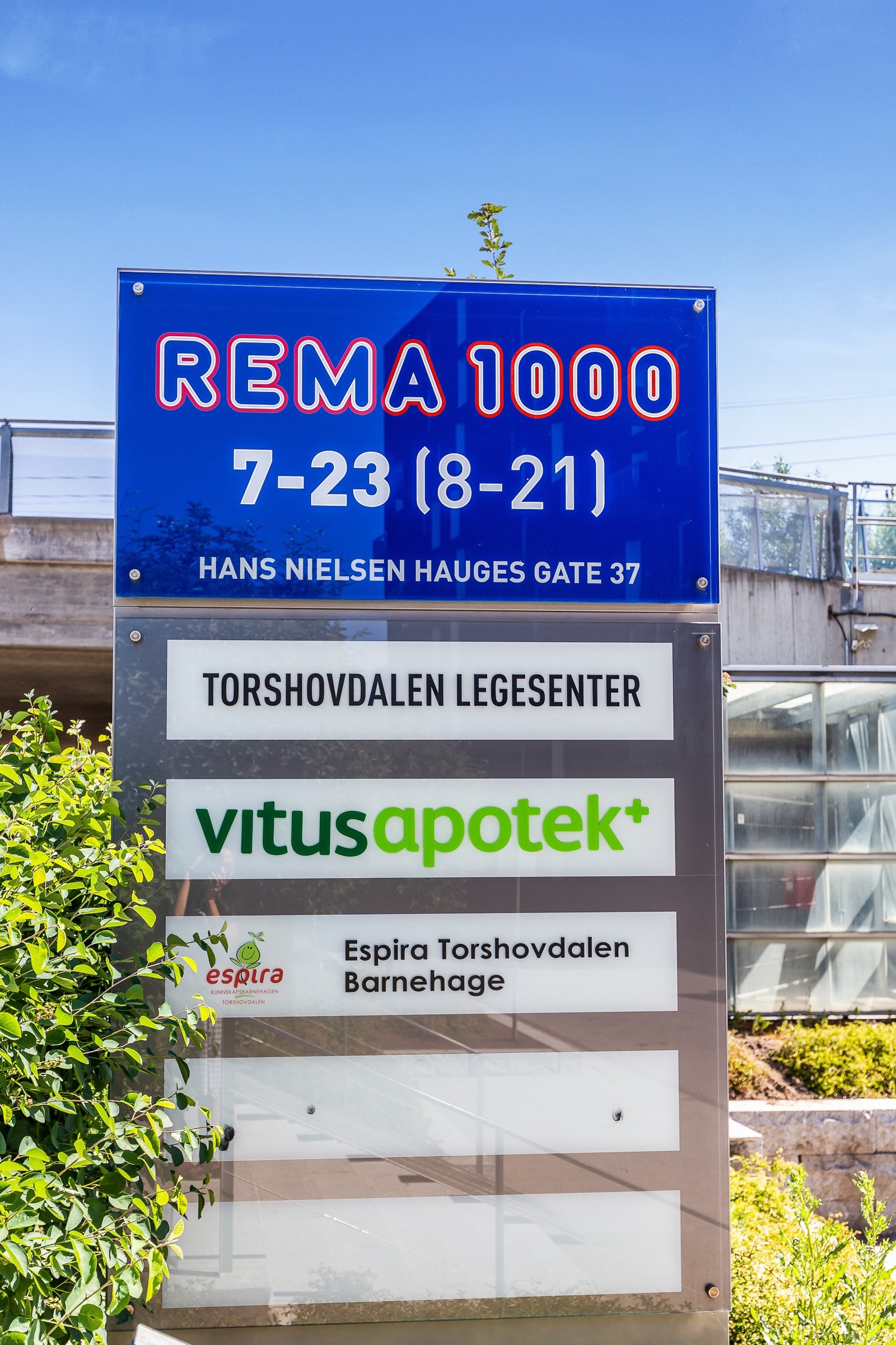 Dagligvarehandelen kan f.eks. gjøres på Rema1000 i Hans Nielsen Hauges gate ved Sinsen T-bane. Galleribilde
