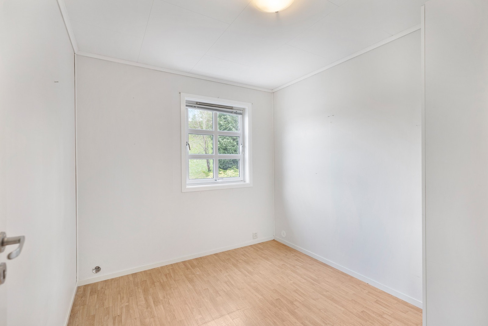 Begge rommene har medfølgende garderobeskap. Galleribilde