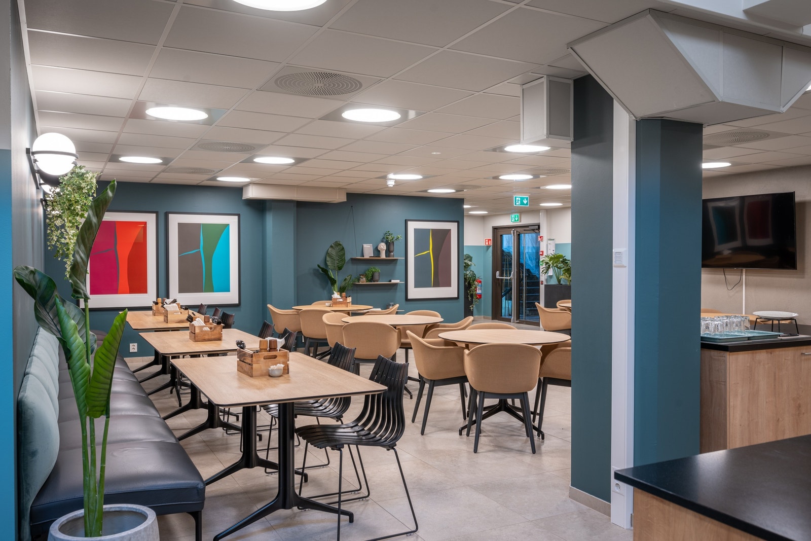 Flott personalrestaurant som driftes av Evat Galleribilde
