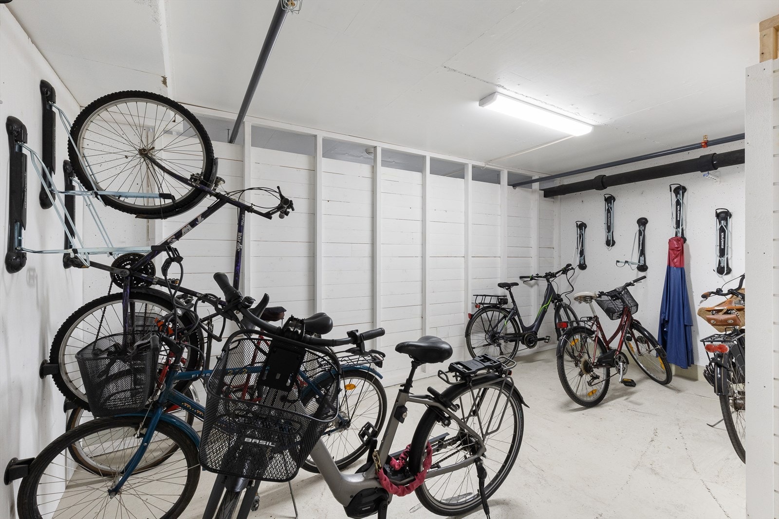 Felles sykkelgarasje Galleribilde