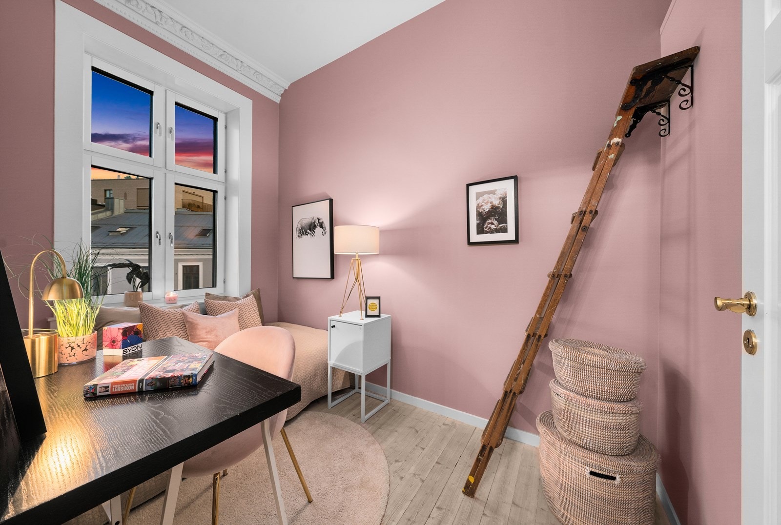 Soverom 2/kontor/gjesterom Galleribilde